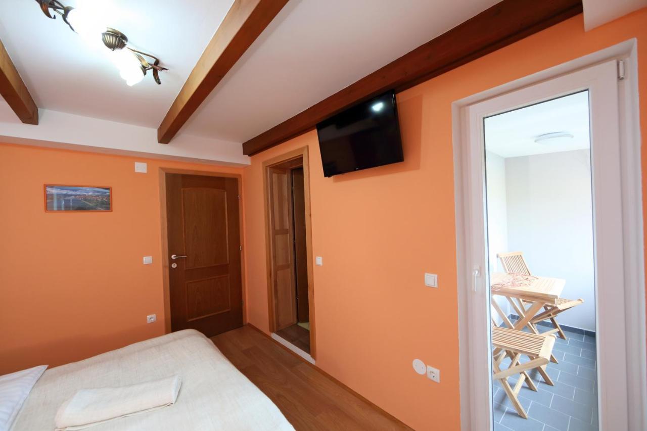 Sobe Grabar Bed and Breakfast Ptuj Exteriör bild